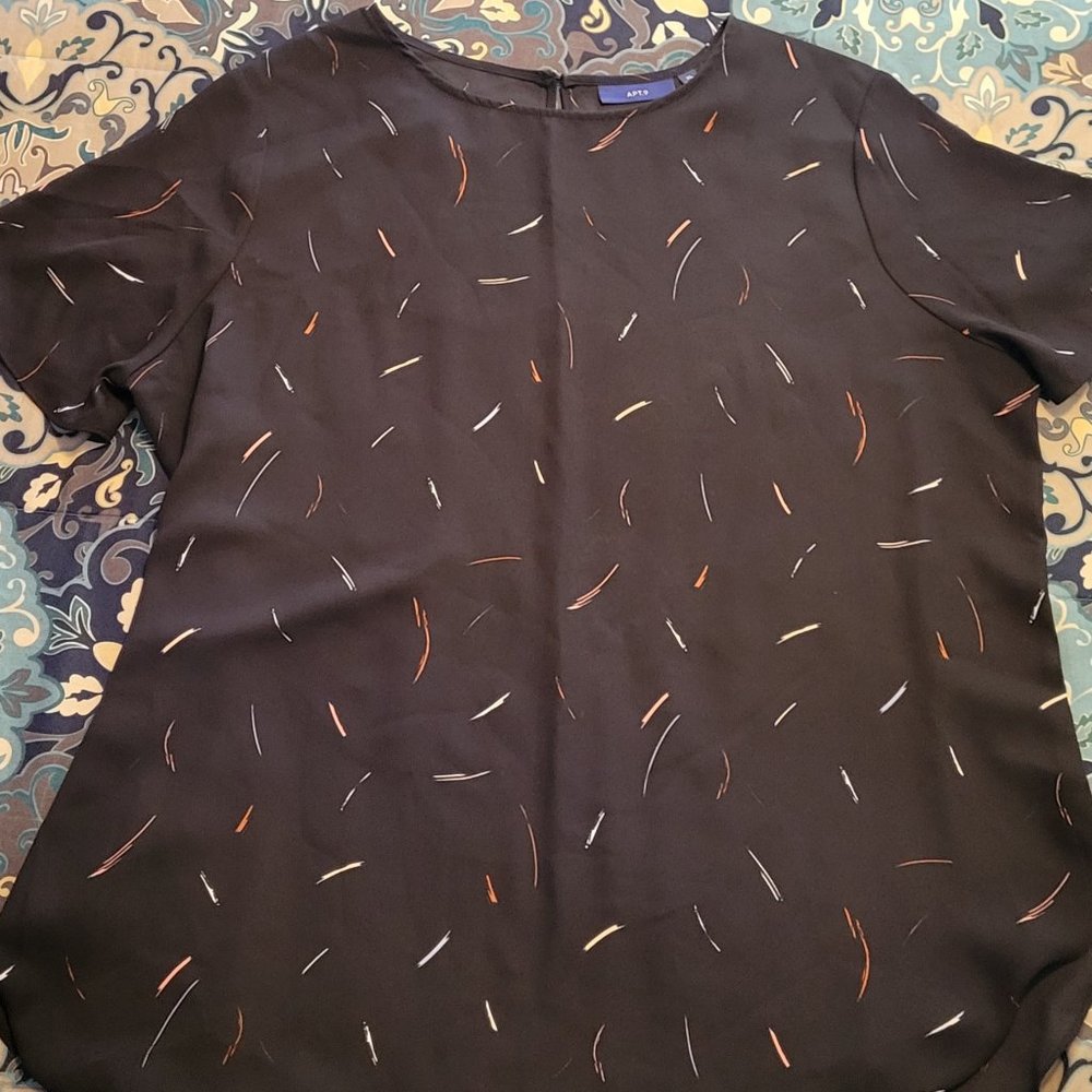 Like NEW! Short Sleeved Black Confetti Style Blouse (Size XL)